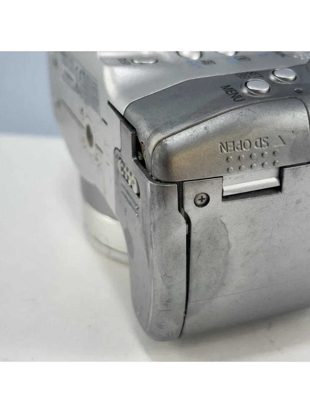 Canon PowerShot S2 IS 5MP 12x Zoom Digital Camera [AS-IS Parts/Repair]